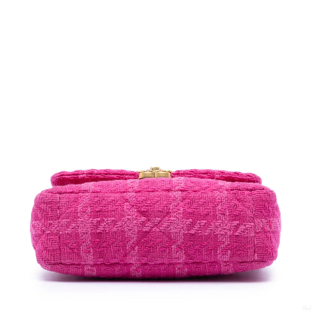 Second hand Chanel CHANEL 19 Medium Tweed Matelassè Flap Handbag Pink - Tabita Bags