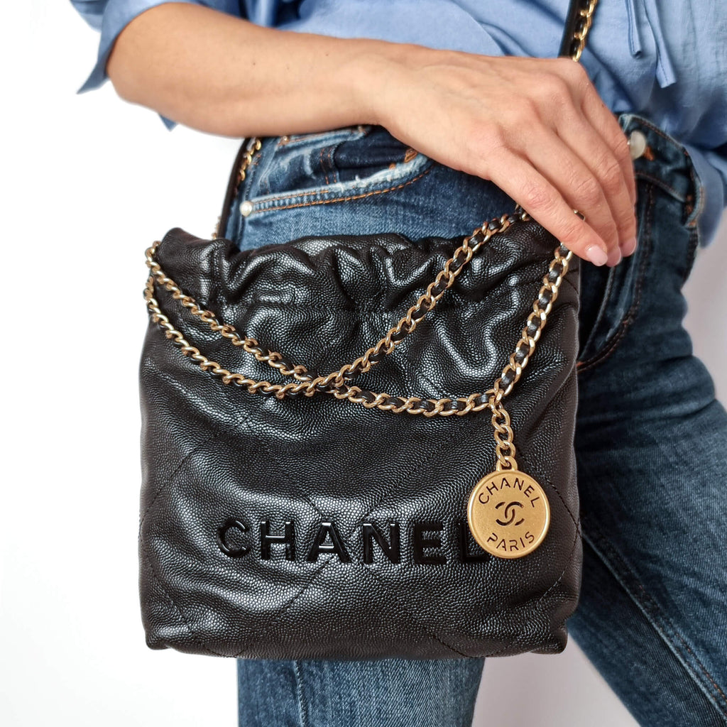 Second hand Chanel Chanel 22 Mini Leather Bucket Bag Black - Tabita Bags