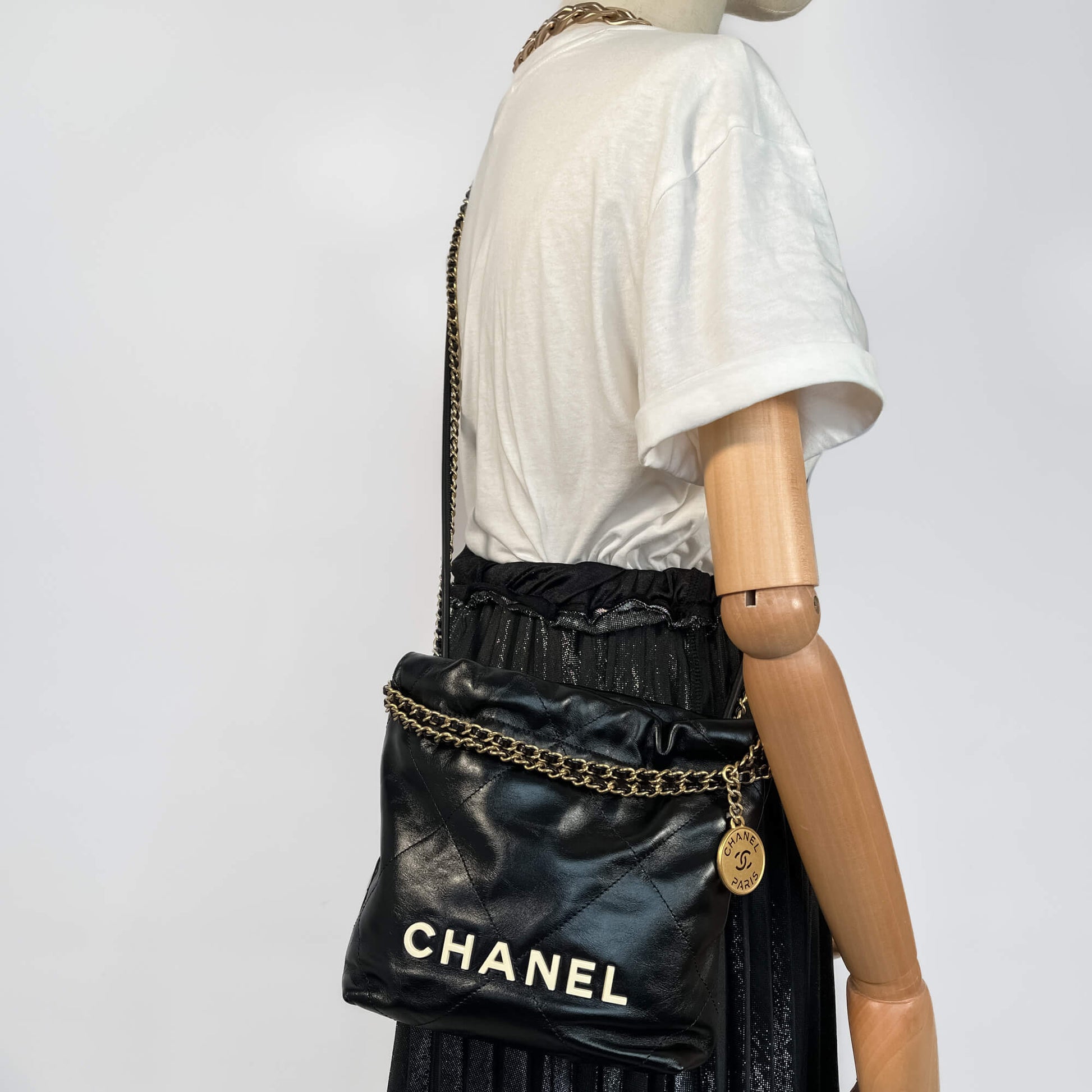 Second hand Chanel Chanel 22 Mini Leather Bucket Bag Black - Tabita Bags