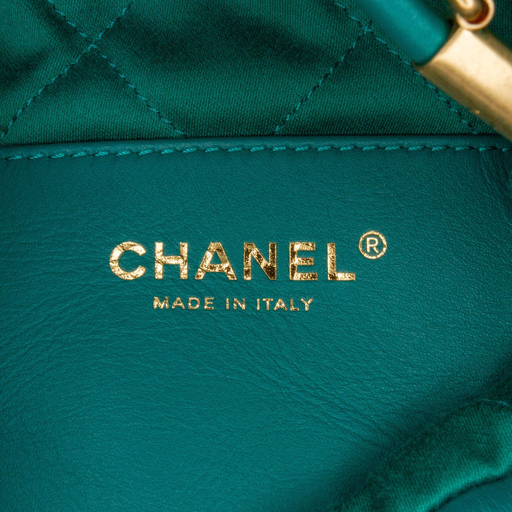 Second hand Chanel Chanel 22 Mini Leather Bucket Crossbody Green - Tabita Bags