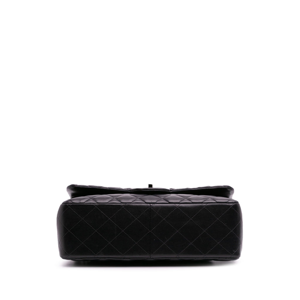 Second hand Chanel Classic Double Flap Jumbo Lambskin Leather Matelassè Handbag Black - Tabita Bags