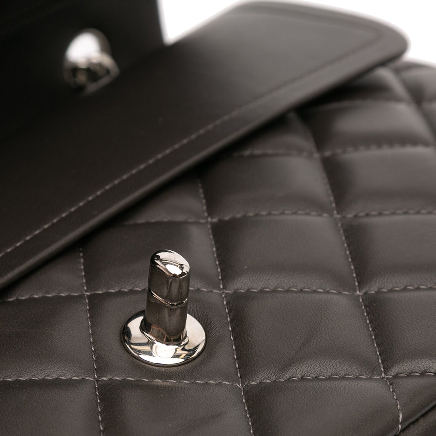 Second hand Chanel Classic Double Flap Jumbo Lambskin Leather Matelassè Handbag Grey - Tabita Bags