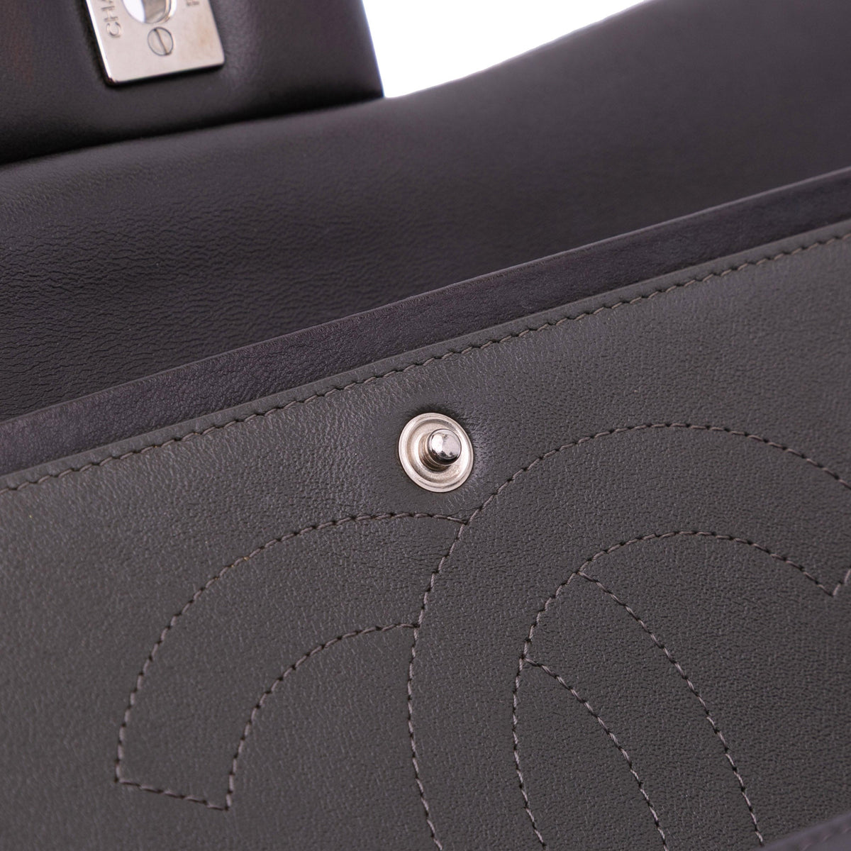 Second hand Chanel Classic Double Flap Jumbo Lambskin Leather Matelassè Handbag Grey - Tabita Bags