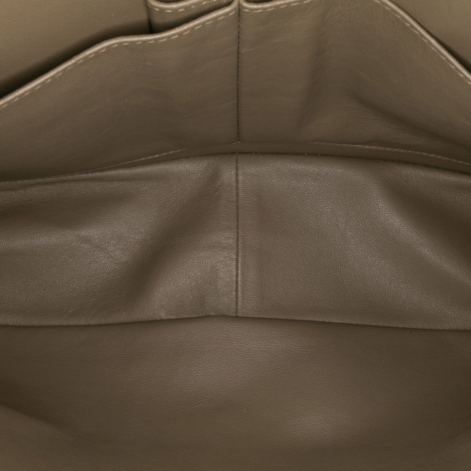 Second hand Chanel Classic Double Flap Jumbo Matelassè Caviar Leather Flap Handbag Brown - Tabita Bags