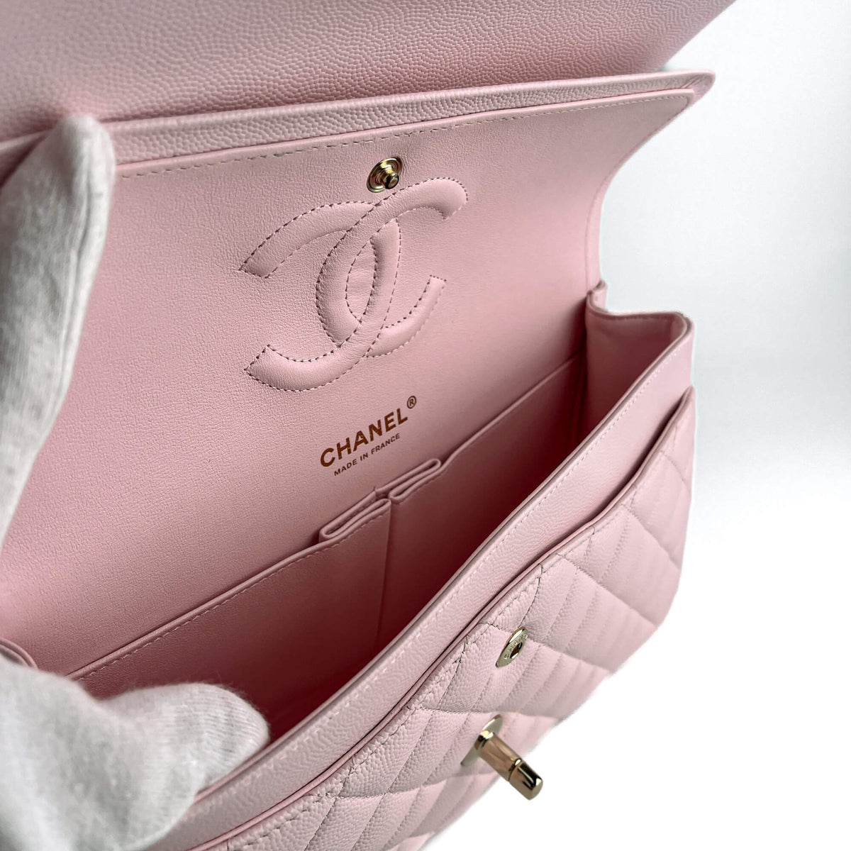 Second hand Chanel Classic Double Flap Medium Caviar Leather Matelassè Shoulder Bag 22S - Tabita Bags