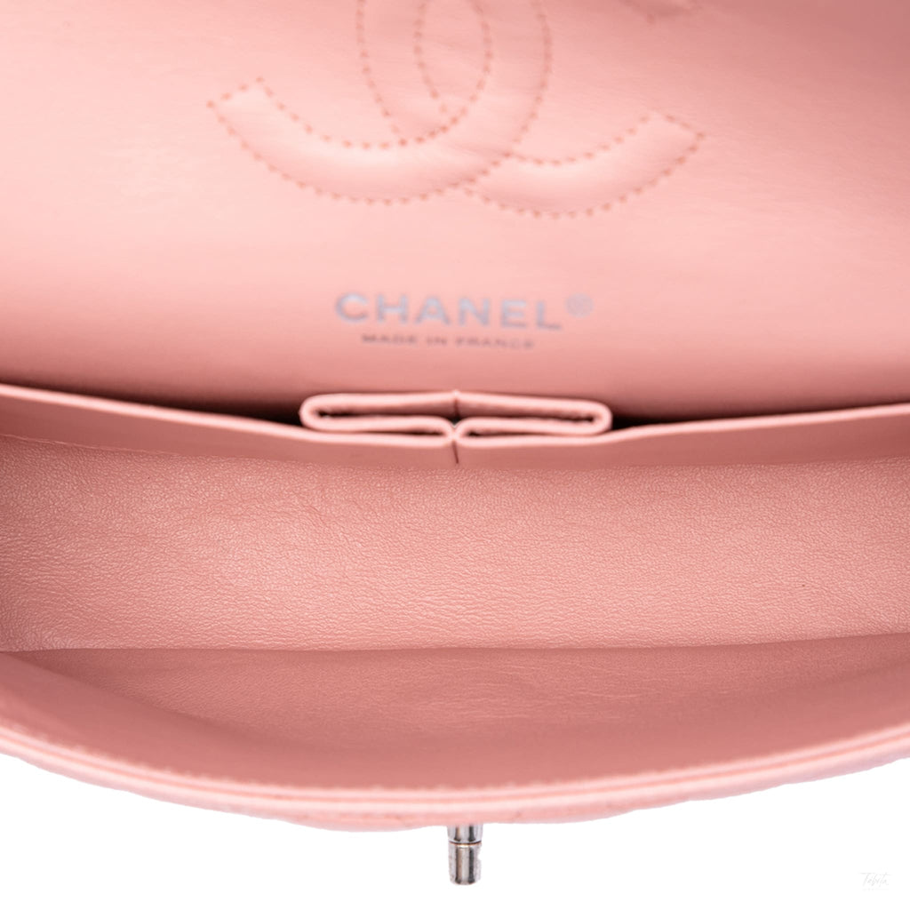 Second hand Chanel Classic Double Flap Medium Caviar Leather Matelassè Shoulder Bag Pink - Tabita Bags