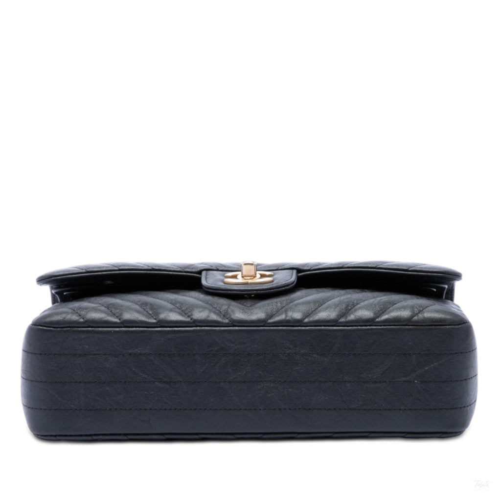 Second hand Chanel Classic Double Flap Medium Crumpled Calfskin Leather Chevron Shoulder Bag Black - Tabita Bags