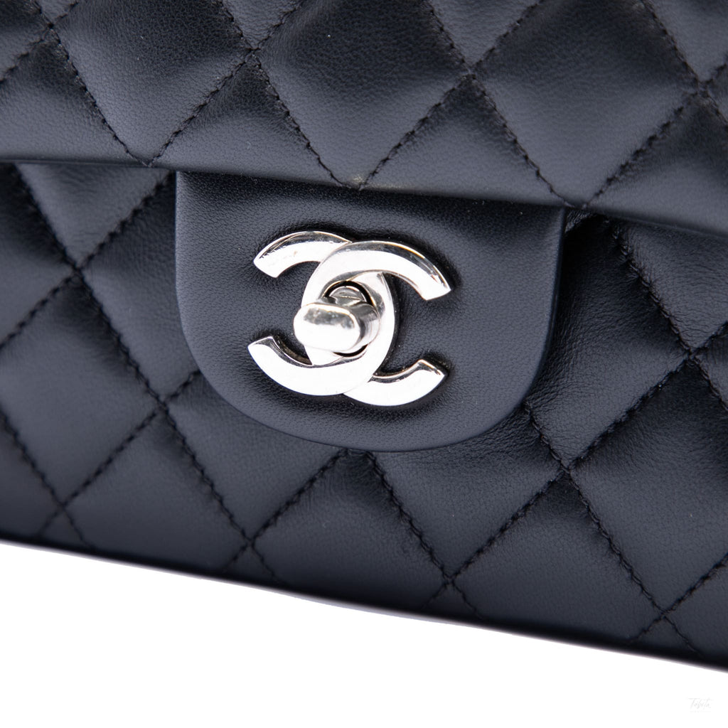 Second hand Chanel Classic Double Flap Medium Lambskin Leather Matelassè Shoulder Bag Black - Tabita Bags