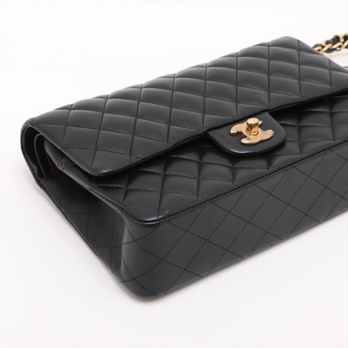 Second hand Chanel Classic Double Flap Medium Leather Matelassè Shoulder Bag Black - Tabita Bags