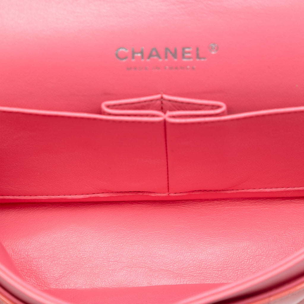 Second hand Chanel Classic Double Flap Medium Patent Leather Matelassè Shoulder Bag Pink - Tabita Bags