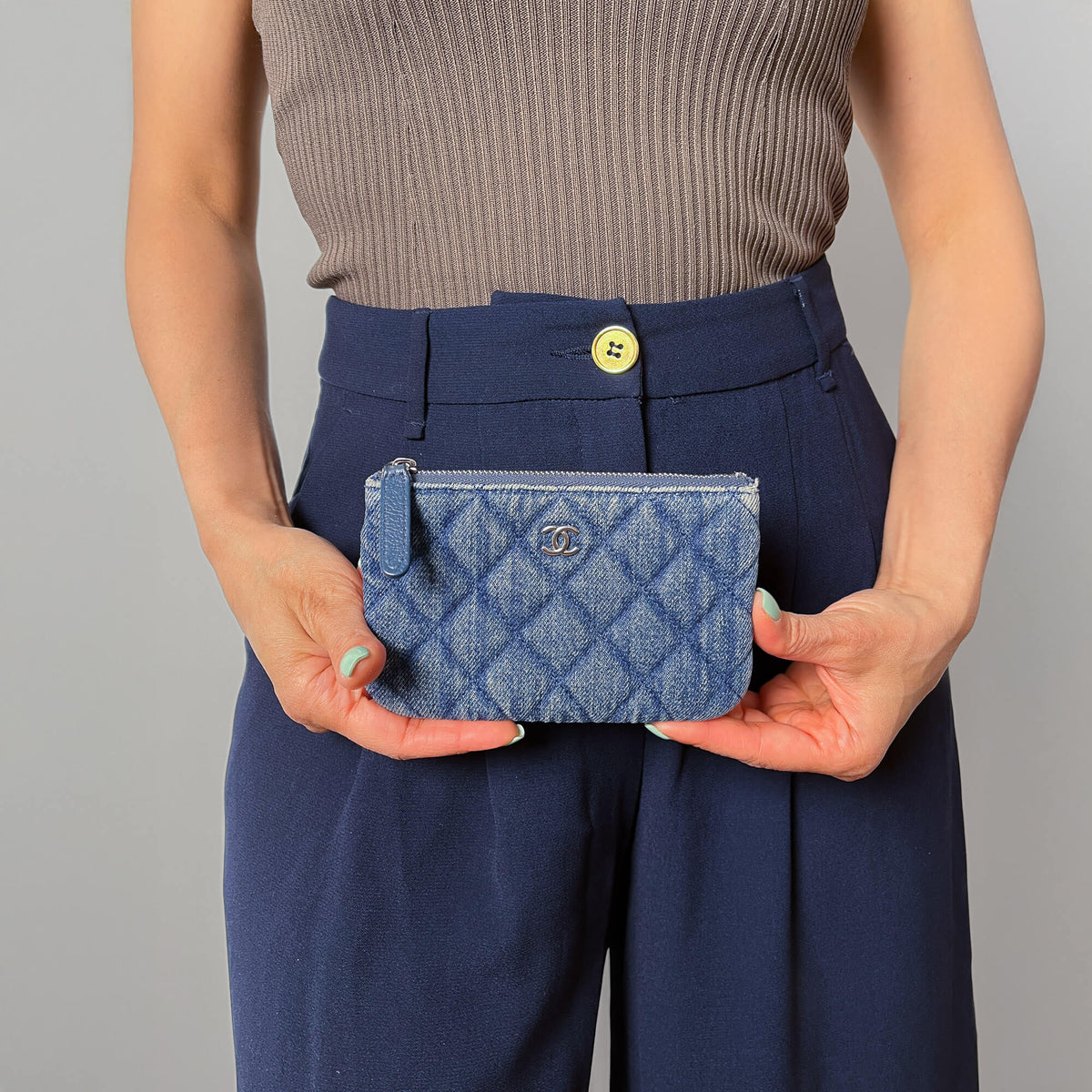Second hand Chanel Classic Quilted Denim Pouch Blue - Tabita Bags