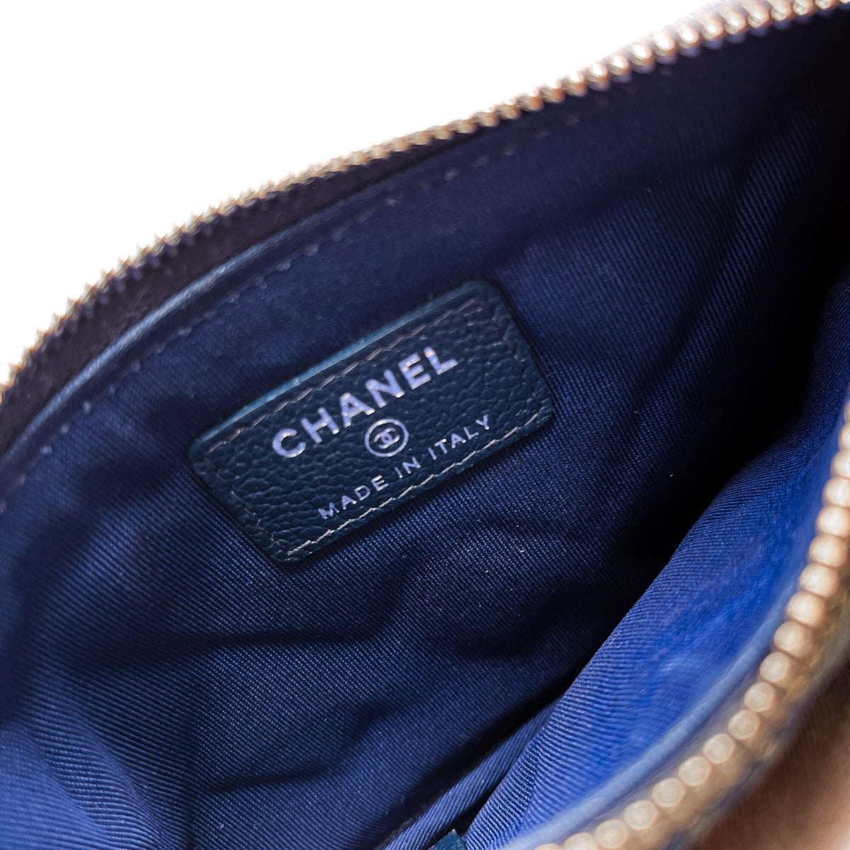 Second hand Chanel Classic Quilted Denim Pouch Blue - Tabita Bags