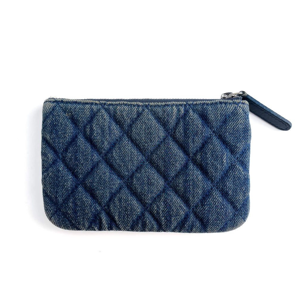 Second hand Chanel Classic Quilted Denim Pouch Blue - Tabita Bags