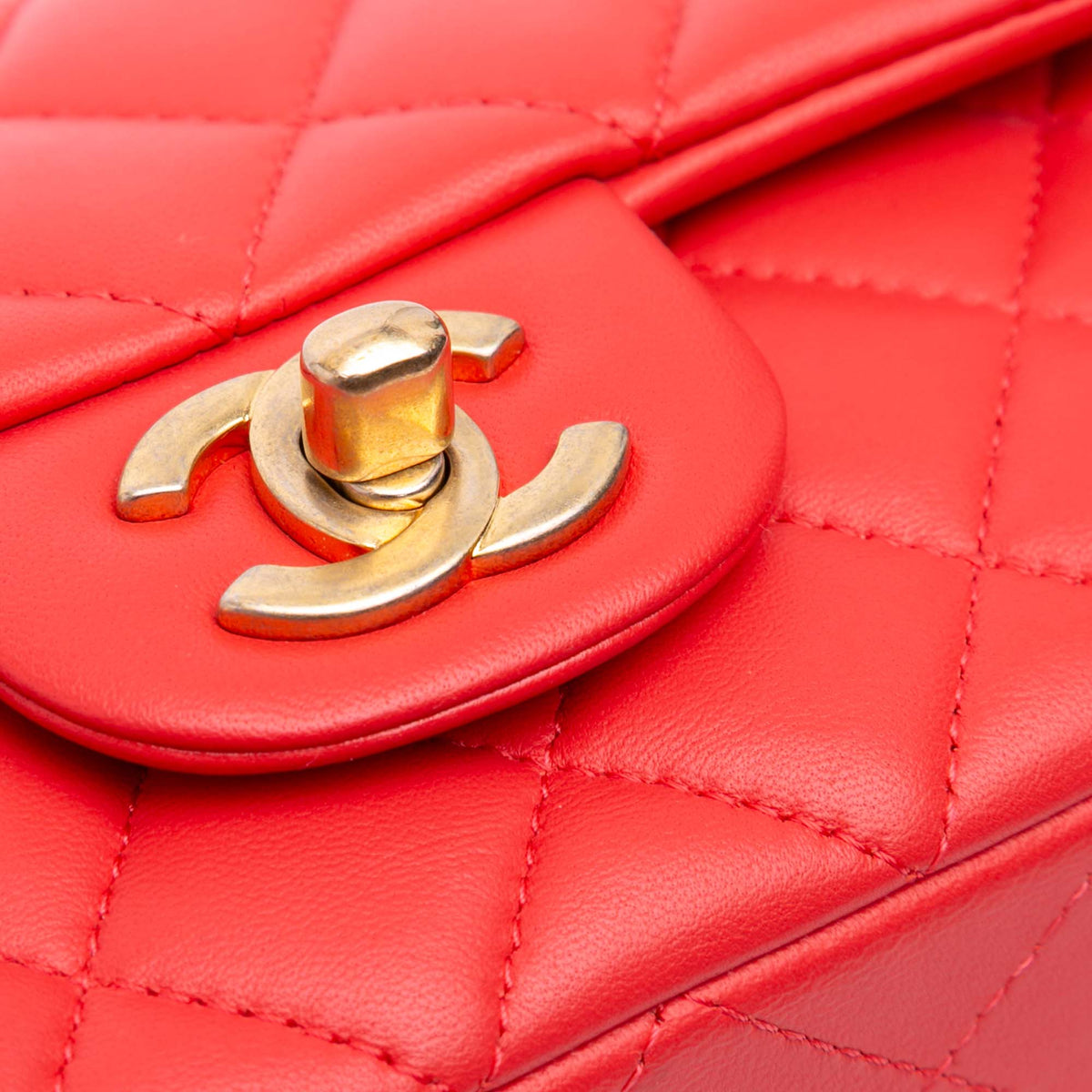 Second hand Chanel Classic Single Flap Mini Lambskin Leather Matelassè Shoulder Bag Red - Tabita Bags
