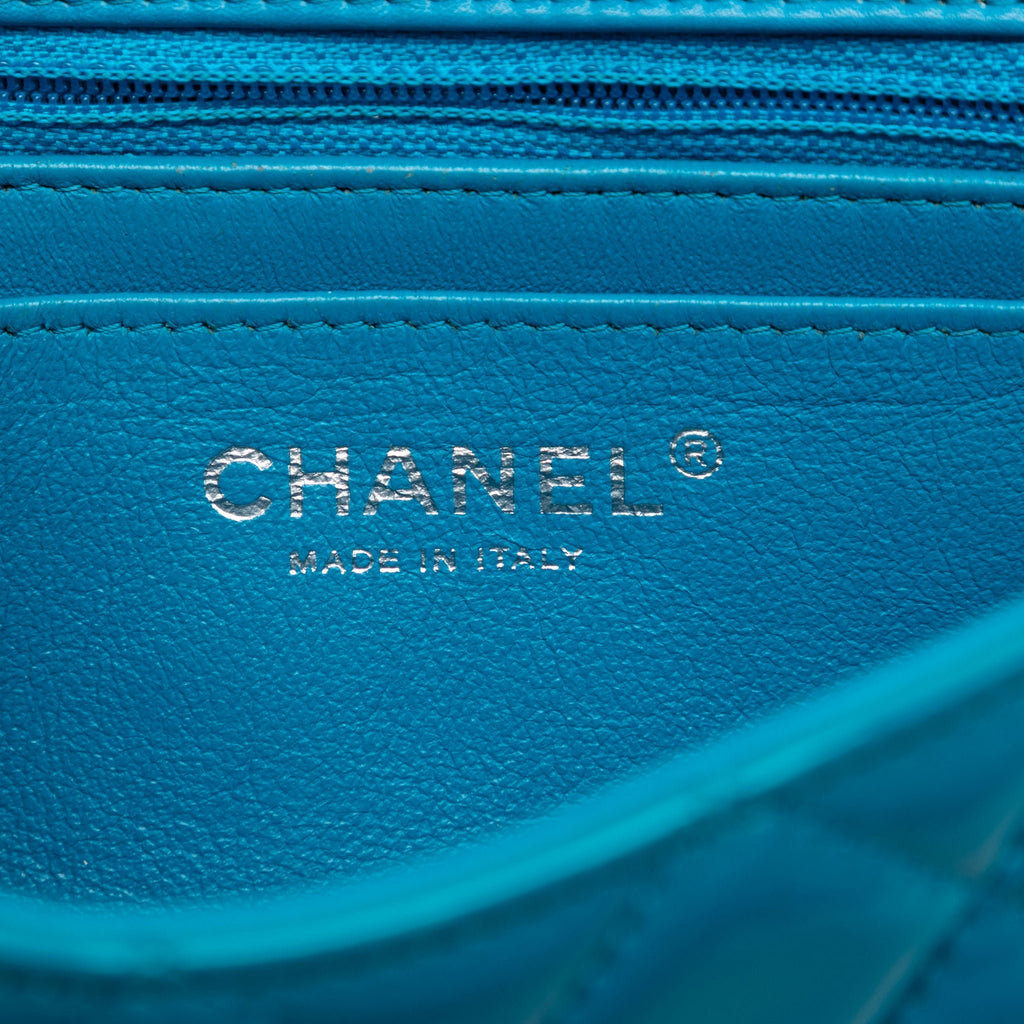Second hand Chanel Classic Single Flap Mini Patent Leather Matelassè Shoulder Bag Blue - Tabita Bags