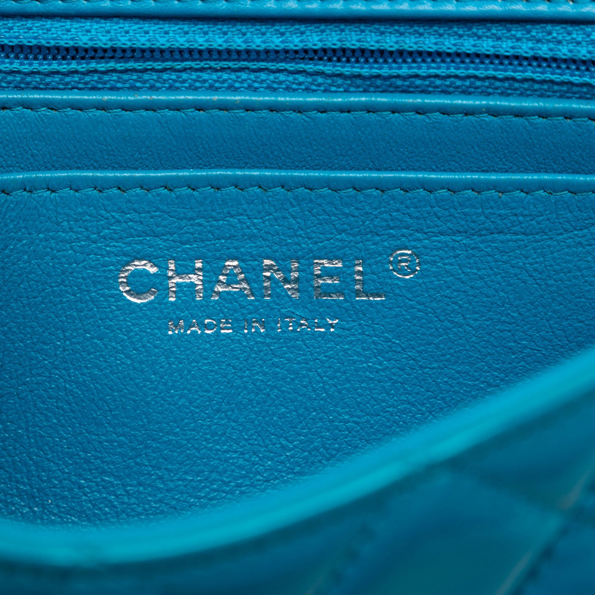 Second hand Chanel Classic Single Flap Mini Patent Leather Matelassè Shoulder Bag Blue - Tabita Bags