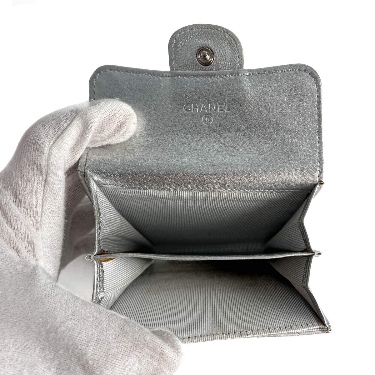 Second hand Chanel Classic Single Flap Small Matelassè Lambskin Leather Folding Wallet Metallic - Tabita Bags