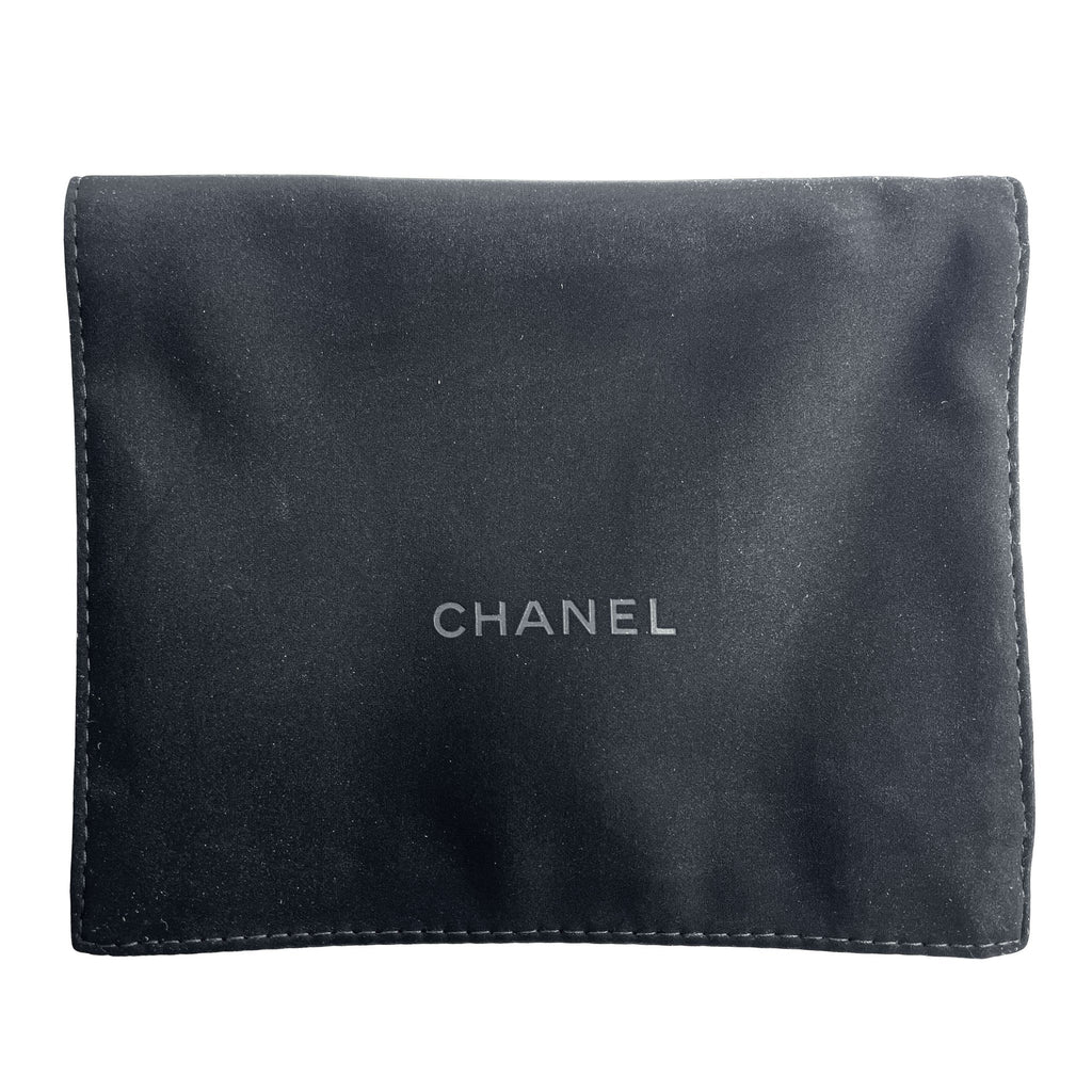 Second hand Chanel Classic Single Flap Small Matelassè Patent Leather Folding Wallet Black - Tabita Bags