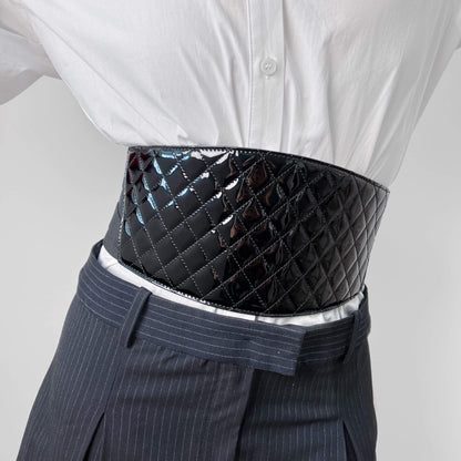 Second hand Chanel Corset Belt Patent Leather S Black - Tabita Bags