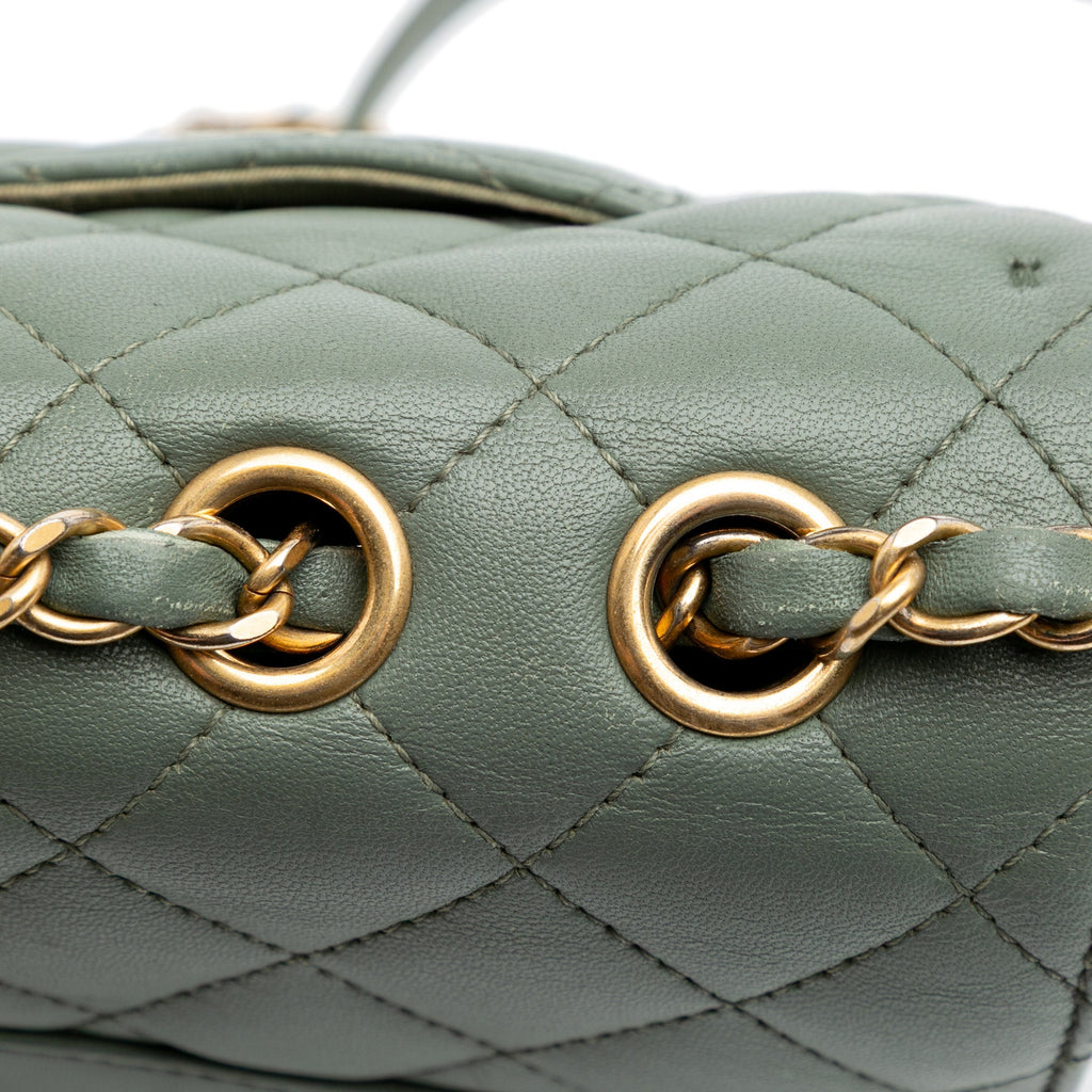 Second hand Chanel Daily Companion Medium Quilted Lambskin Leather Flap Shoulder Bag Green - Tabita Bags