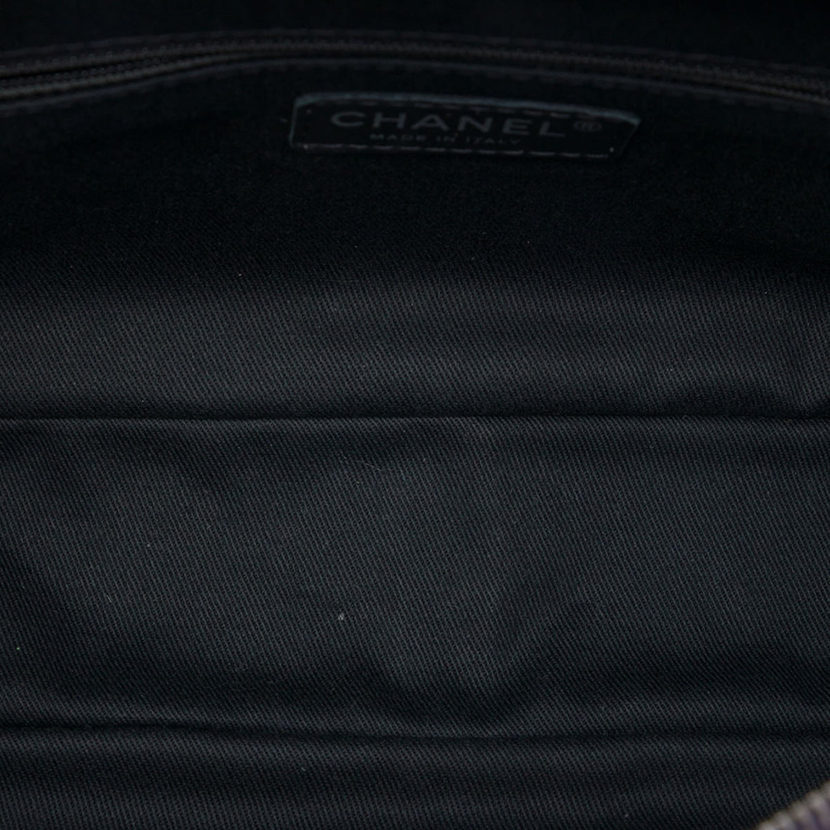 Second hand Chanel Easy Flap Jumbo Iridescent Caviar Leather Quilted Shoulder Bag Purple - Tabita Bags