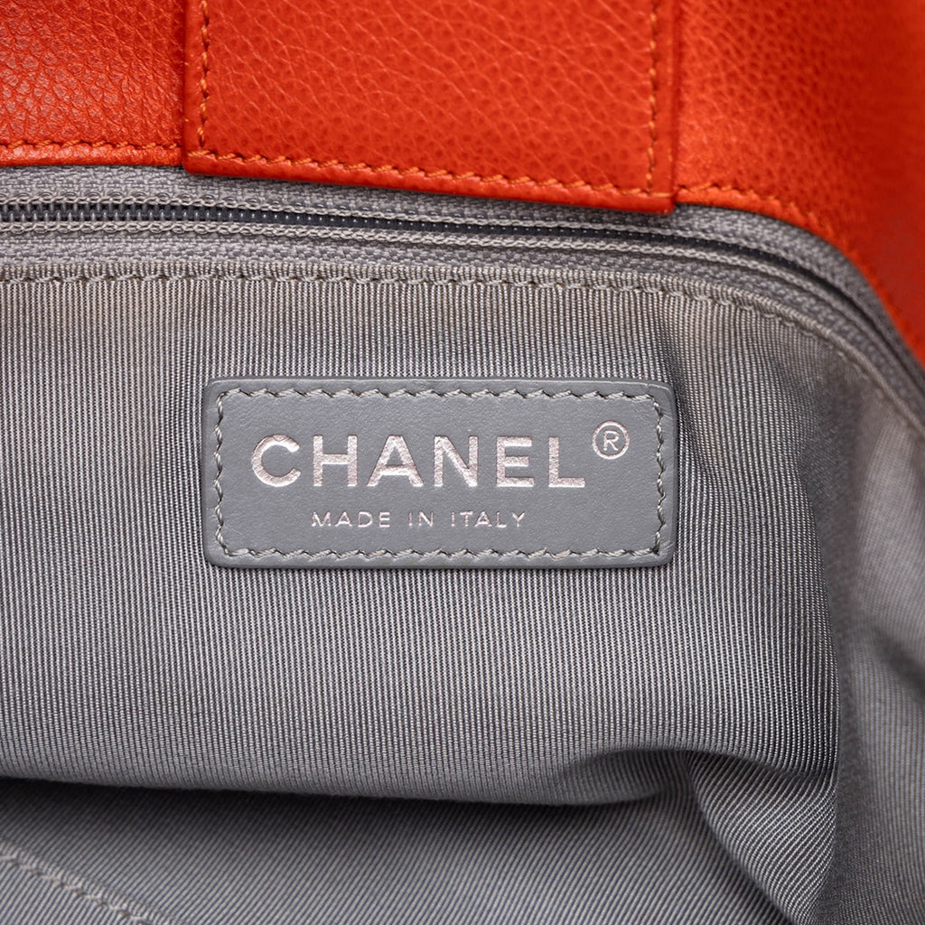 Second hand Chanel Executive Cerf Small Calfskin Tote Shoulder Bag Red - Tabita Bags
