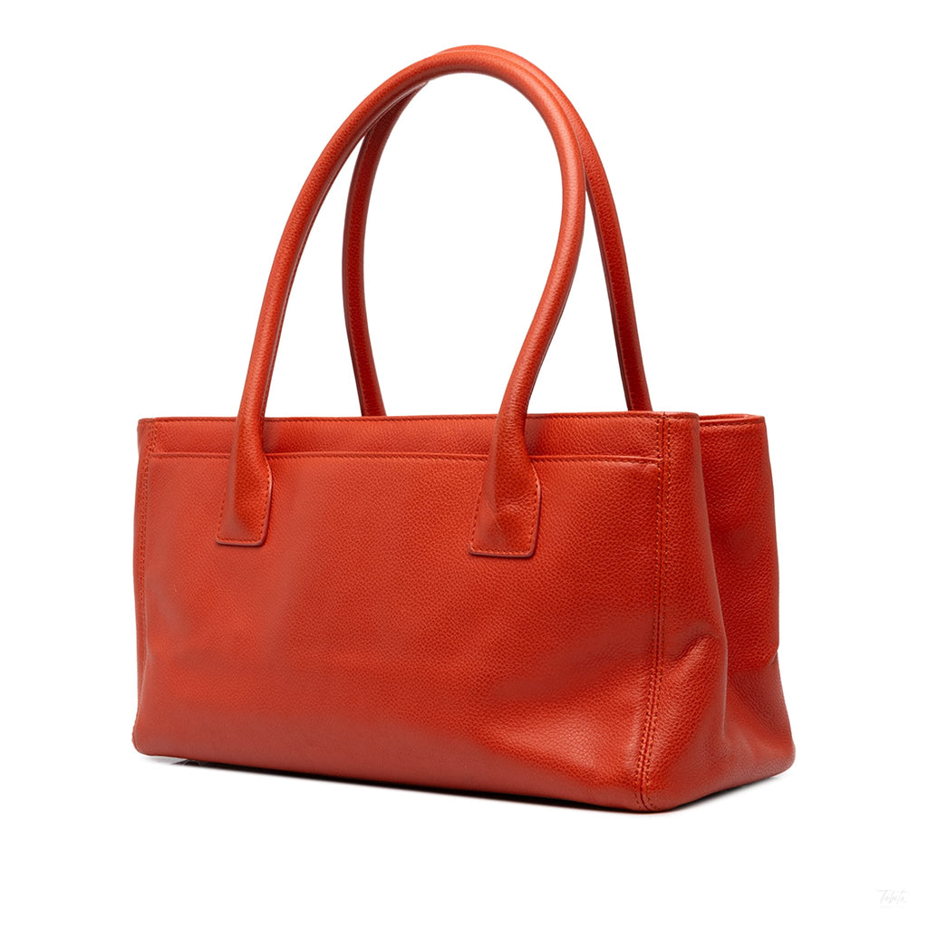 Second hand Chanel Executive Cerf Small Calfskin Tote Shoulder Bag Red - Tabita Bags
