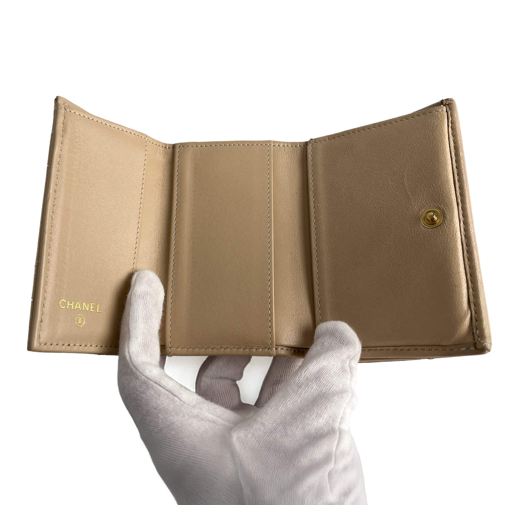 Second hand Chanel Flap Small Lambskin Leather Folding Wallet Beige - Tabita Bags