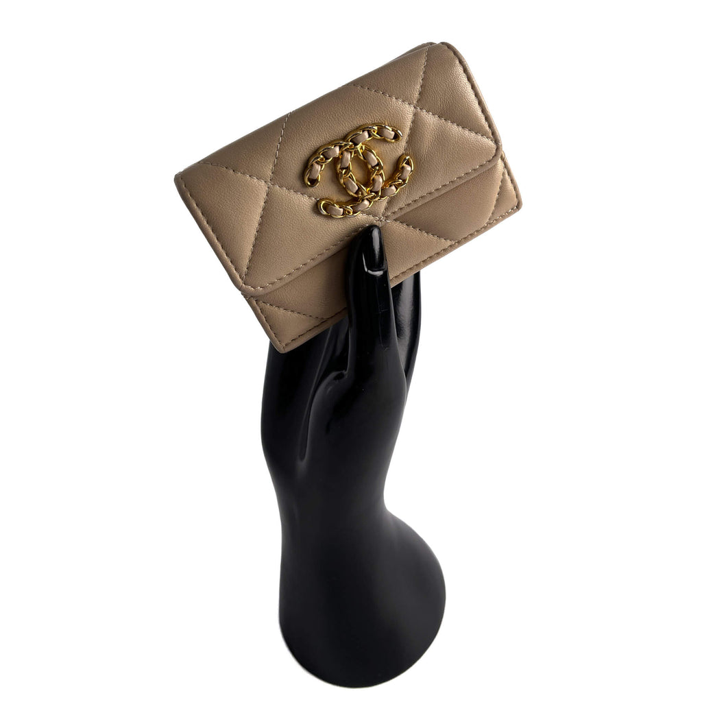 Second hand Chanel Flap Small Lambskin Leather Folding Wallet Beige - Tabita Bags