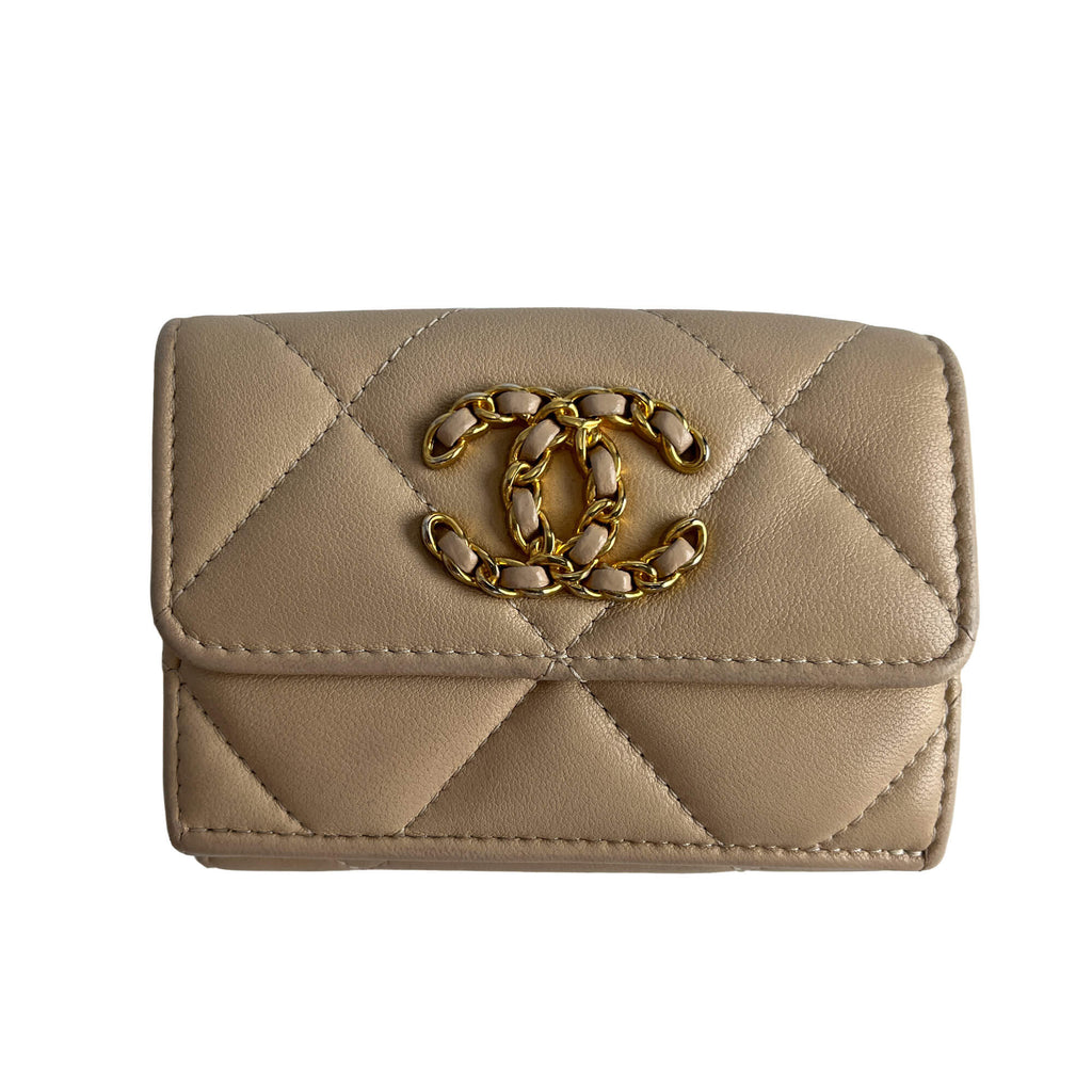 Second hand Chanel Flap Small Lambskin Leather Folding Wallet Beige - Tabita Bags