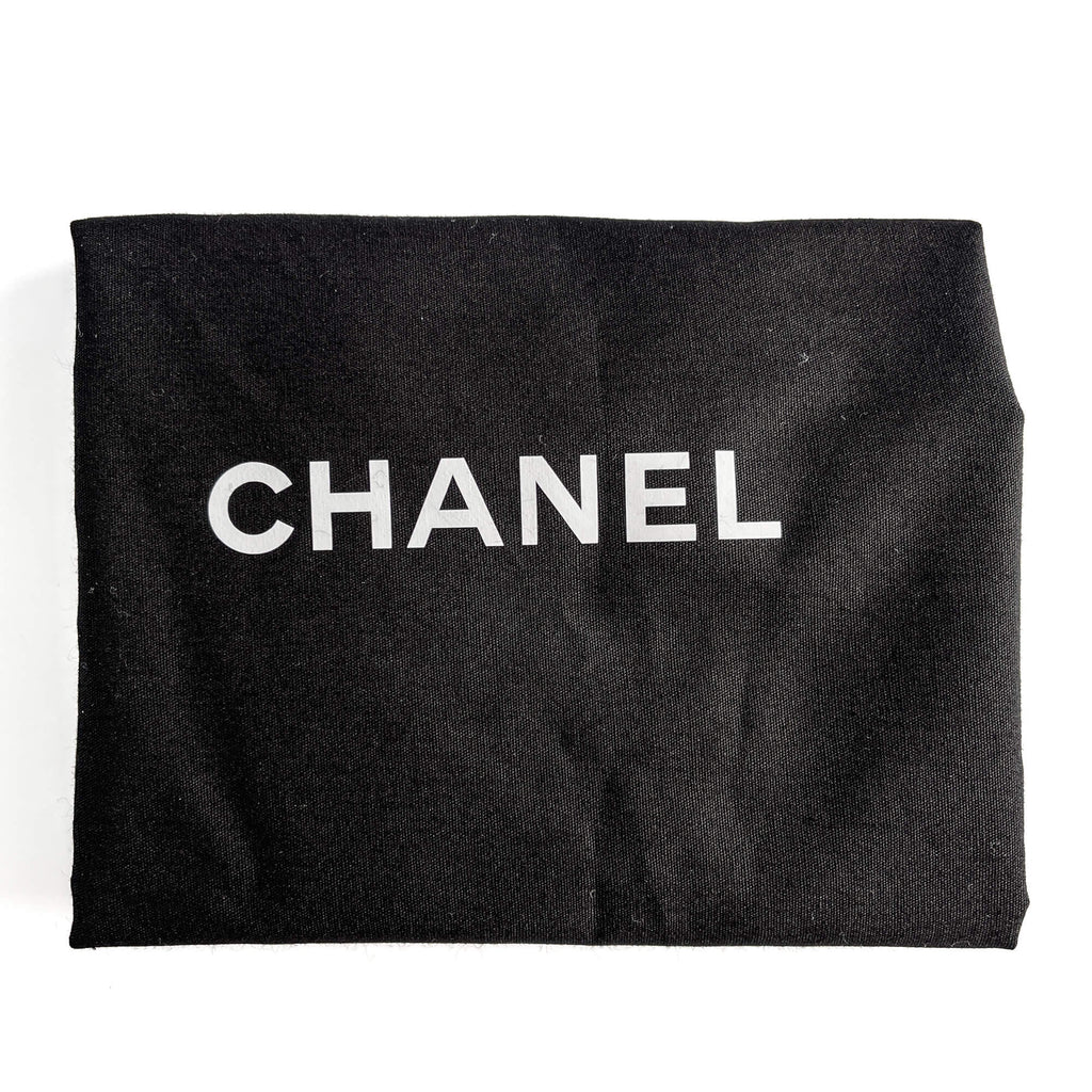 Second hand Chanel Gabrielle Matelassè Distressed Calfskin Leather 2 - Ways Bucket Backpack Black - Tabita Bags