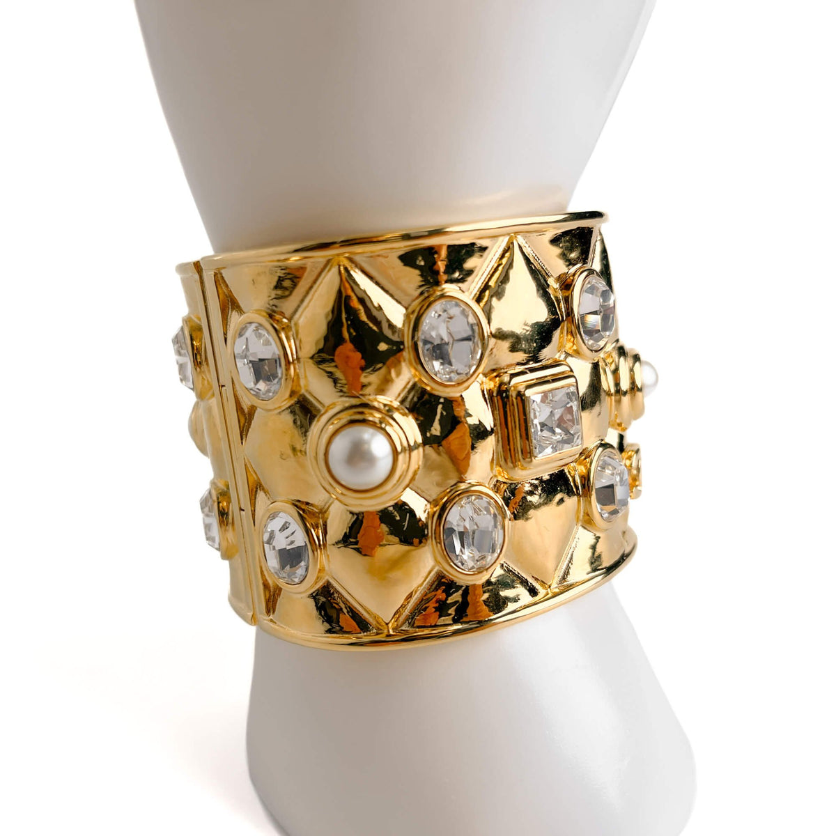 Second hand Chanel Gladiator Metal Bracelet Gold - Tabita Bags