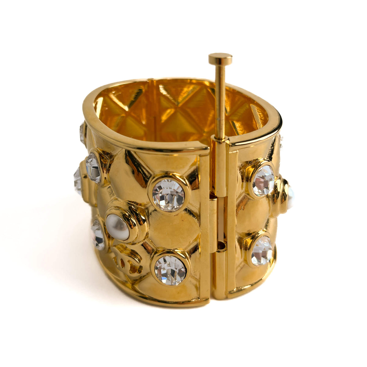 Second hand Chanel Gladiator Metal Bracelet Gold - Tabita Bags