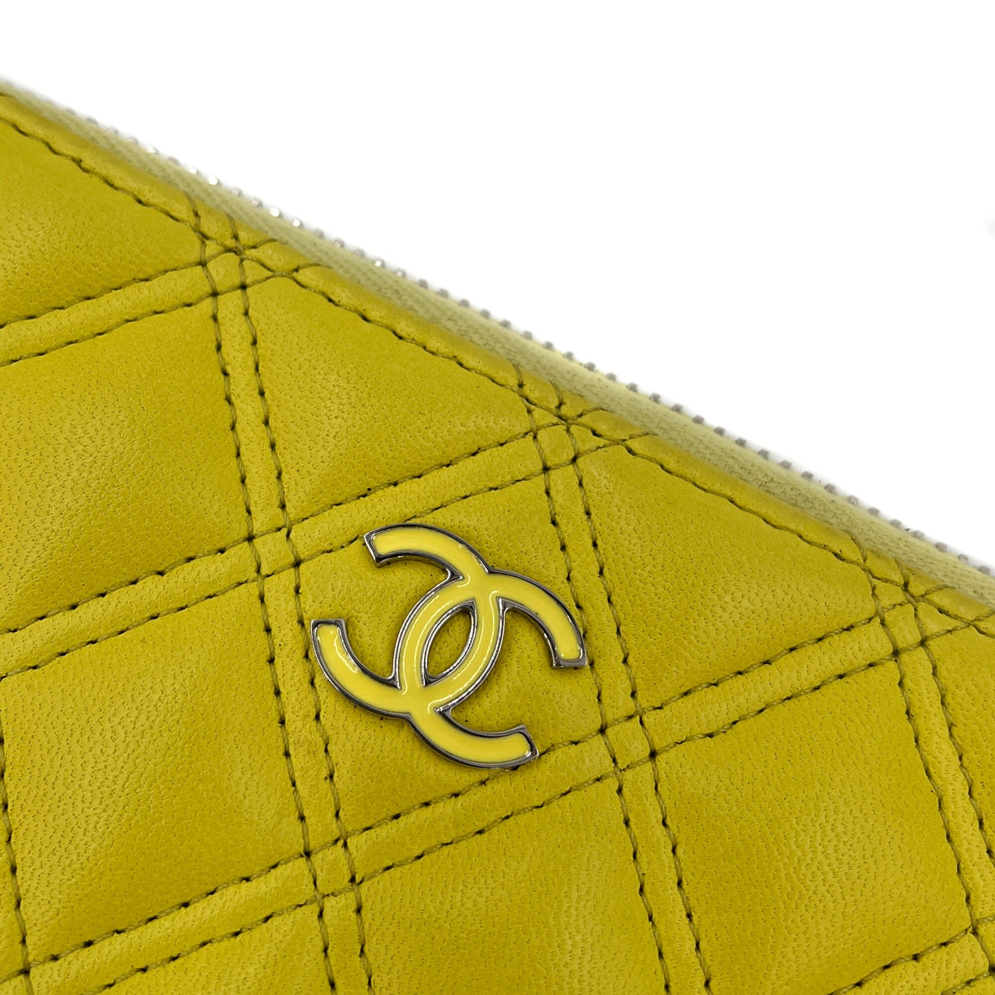 Second hand Chanel Long Zip Around Wallet Quilted Lambskin Leather Yellow - Tabita Bags