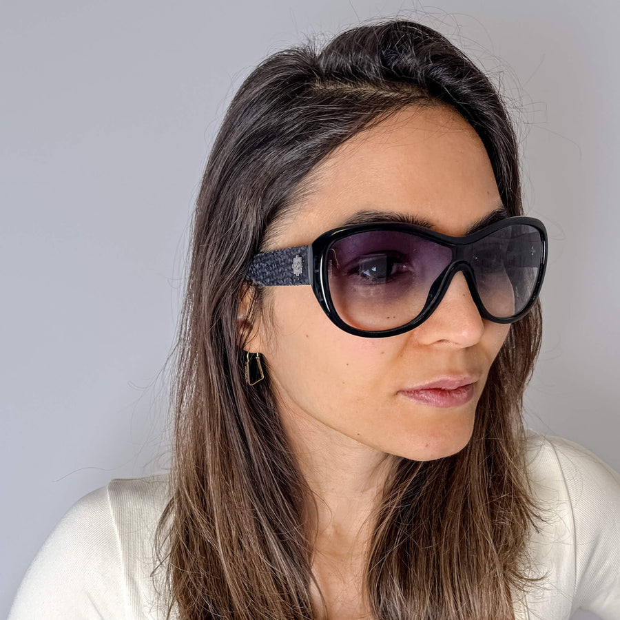 Second hand Chanel Lunettes Acetate & Tweed Sunglasses Black - Tabita Bags
