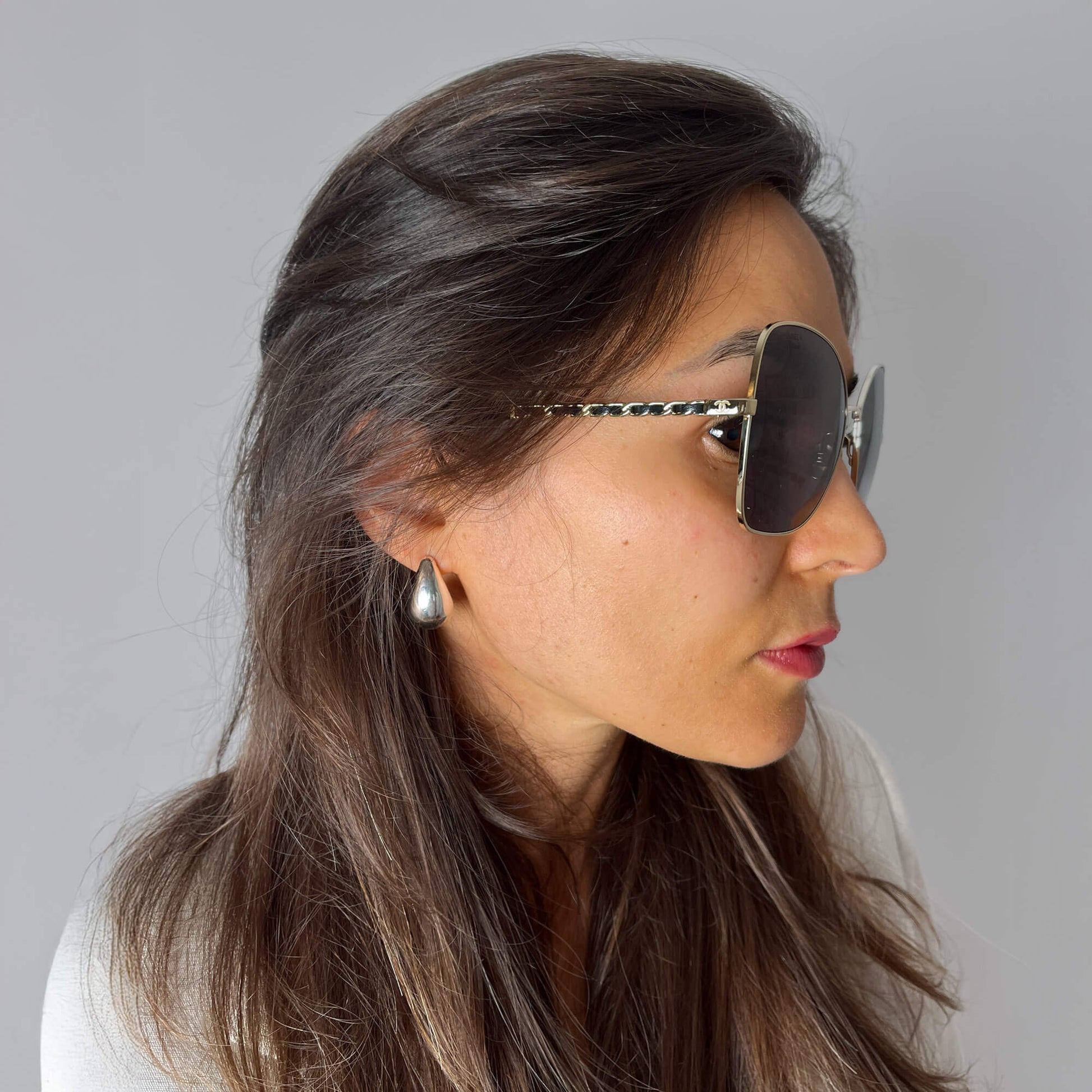 Second hand Chanel Pilot Acetate and Calfskin Quilted Square Sunglasses Black - Tabita Bags