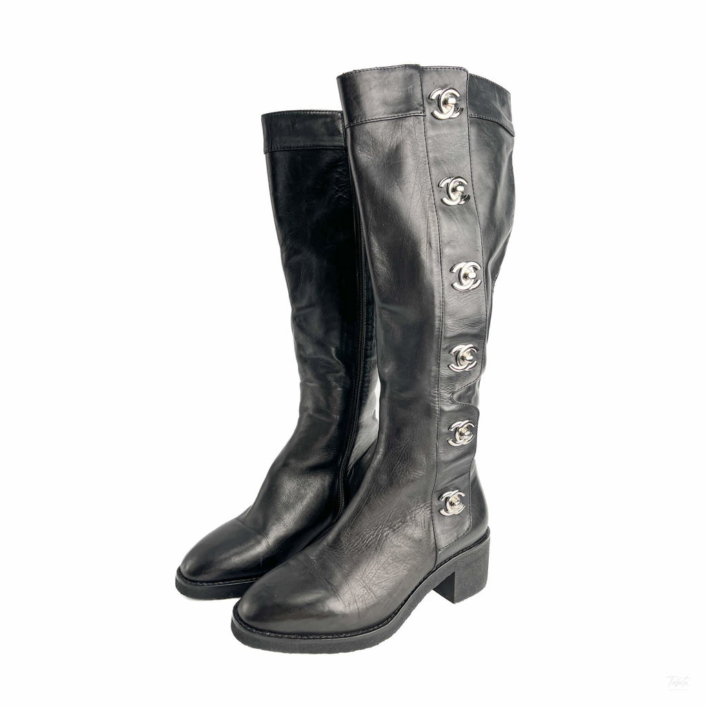 Second hand Chanel Turnlock Leather Flat Boots 39 Black - Tabita Bags