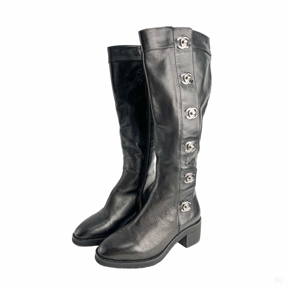 Second hand Chanel Turnlock Leather Flat Boots 39 Black - Tabita Bags