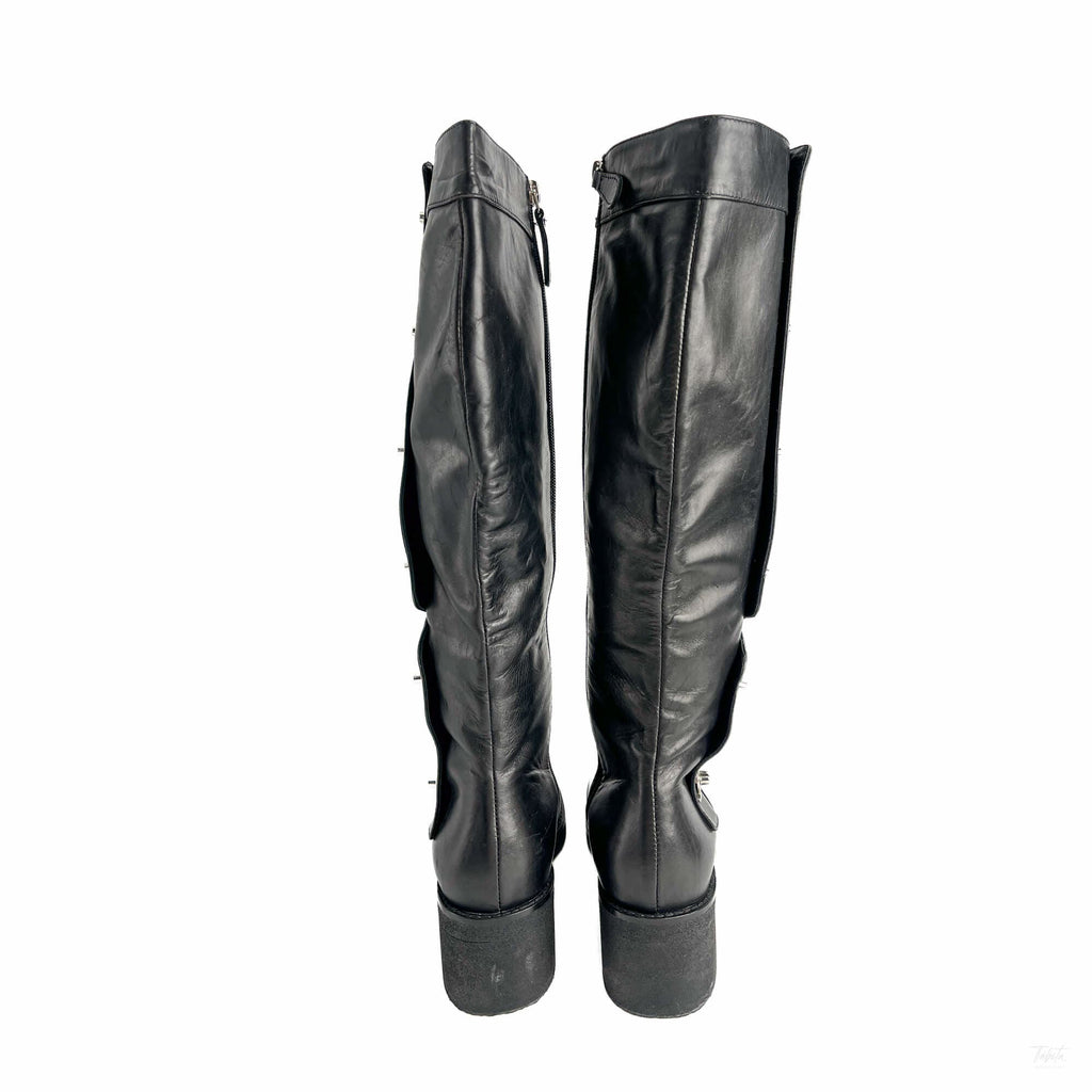 Second hand Chanel Turnlock Leather Flat Boots 39 Black - Tabita Bags