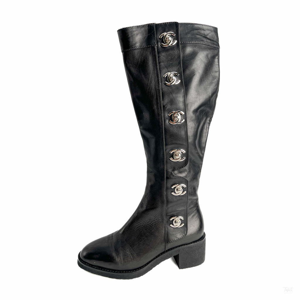 Second hand Chanel Turnlock Leather Flat Boots 39 Black - Tabita Bags