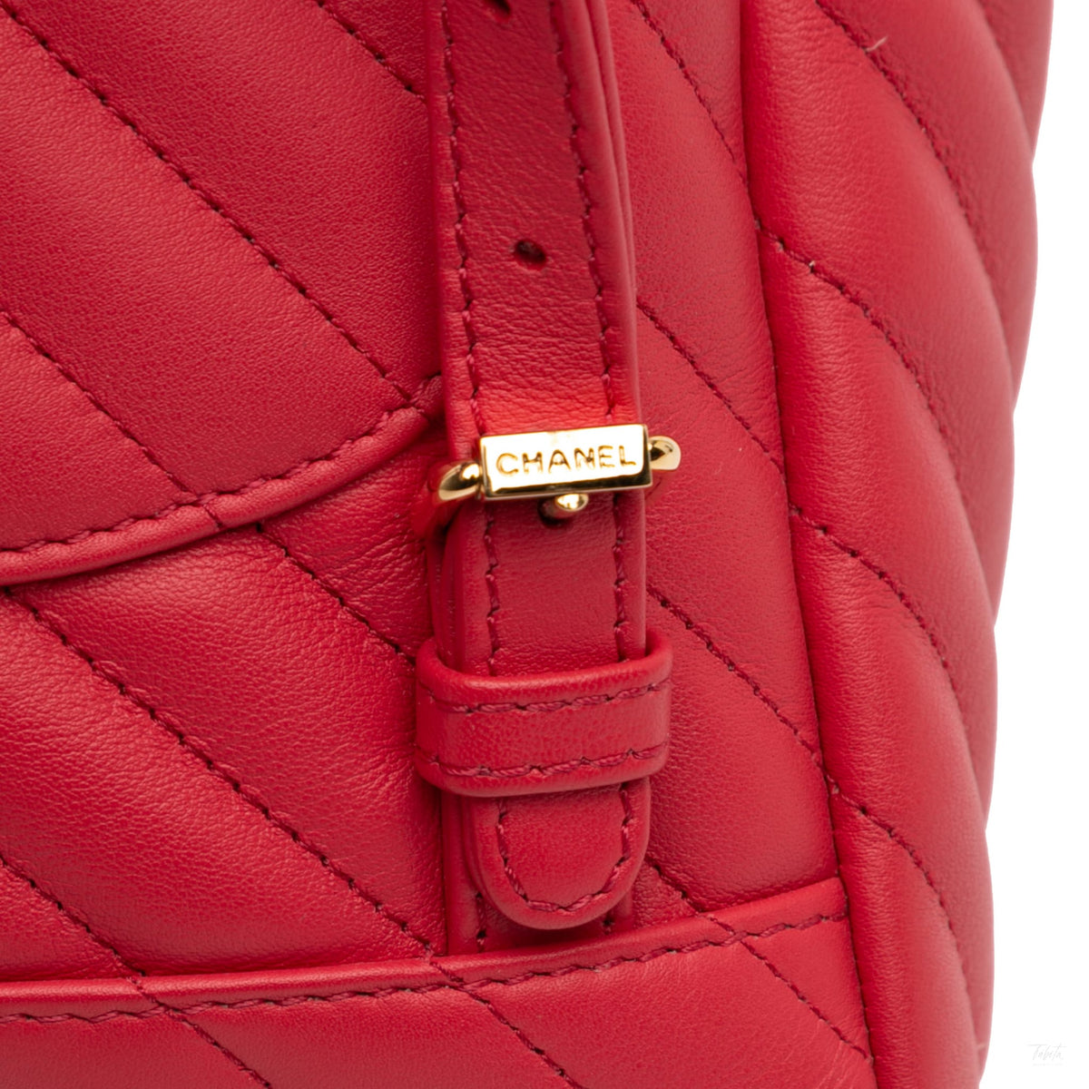 Second hand Chanel Urban Spirit Calfskin Leather Chevron Bucket Backpack Red - Tabita Bags
