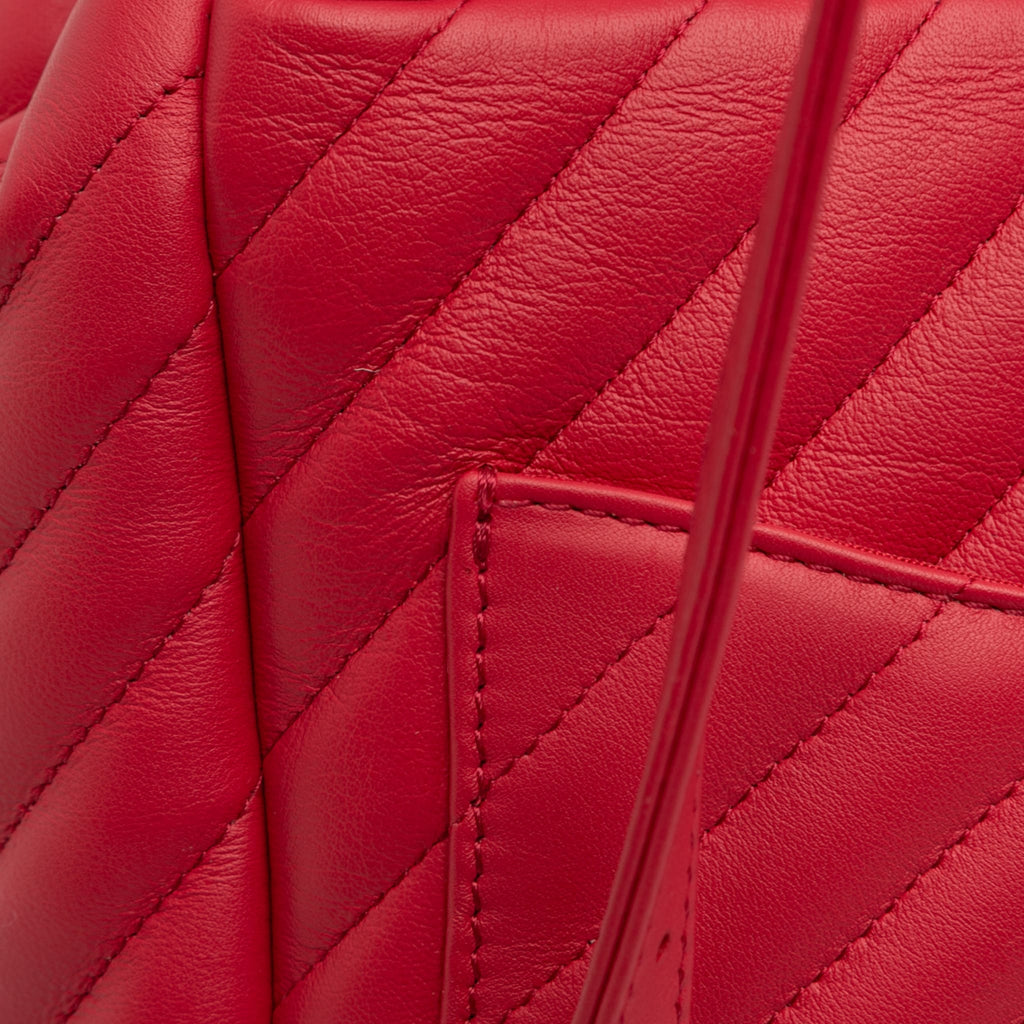 Second hand Chanel Urban Spirit Calfskin Leather Chevron Bucket Backpack Red - Tabita Bags