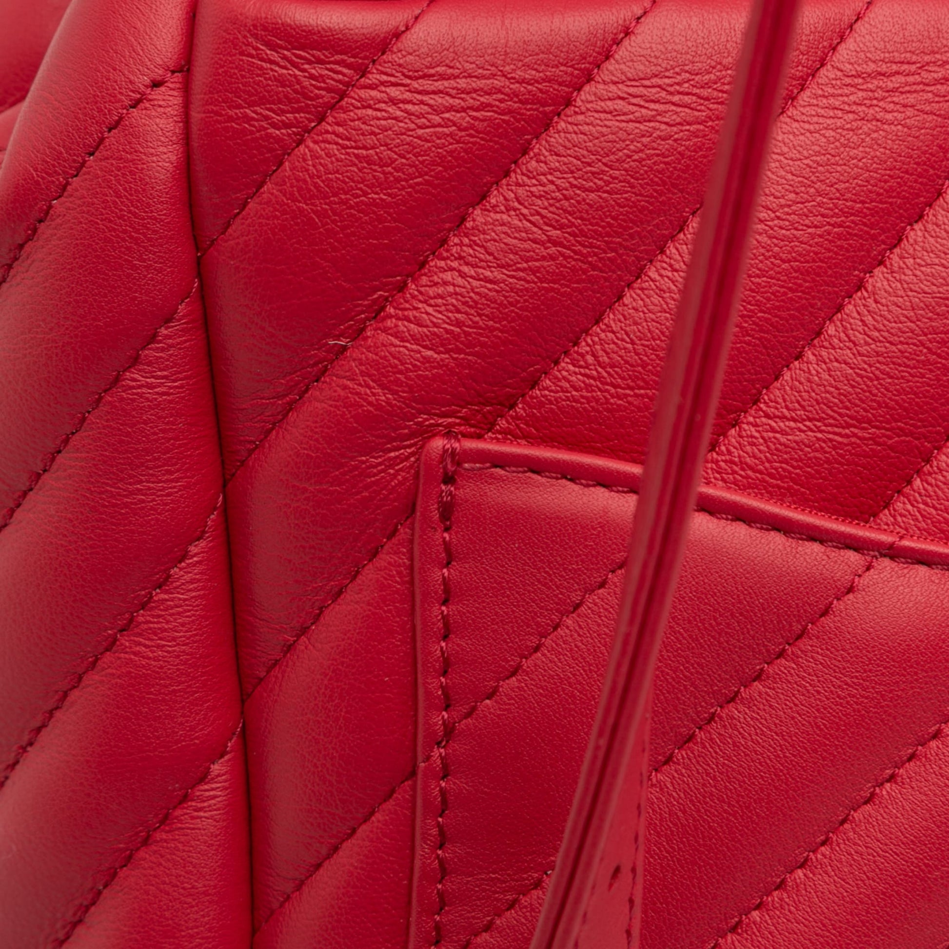 Second hand Chanel Urban Spirit Calfskin Leather Chevron Bucket Backpack Red - Tabita Bags
