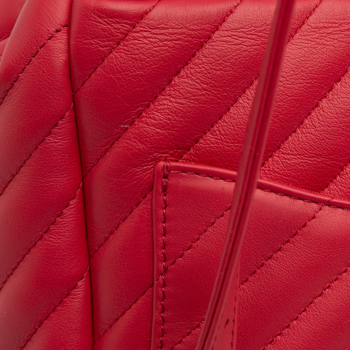 Second hand Chanel Urban Spirit Calfskin Leather Chevron Bucket Backpack Red - Tabita Bags