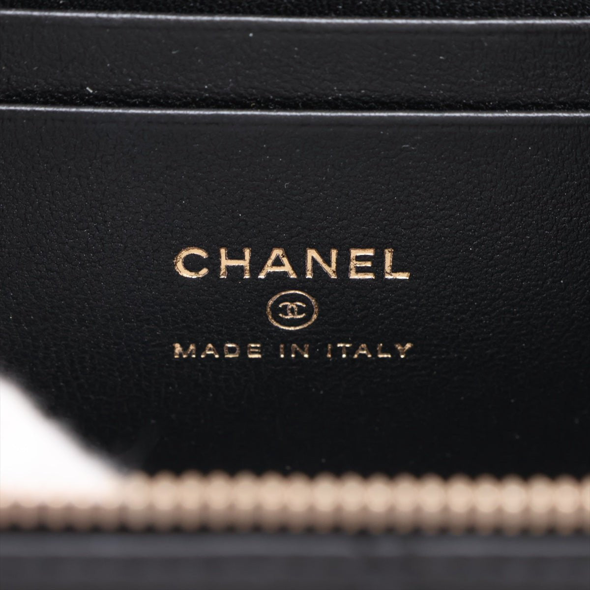 Second hand Chanel Vanity Case Small Lambskin Leather Quilted with Chain Handbag Black - Tabita Bags