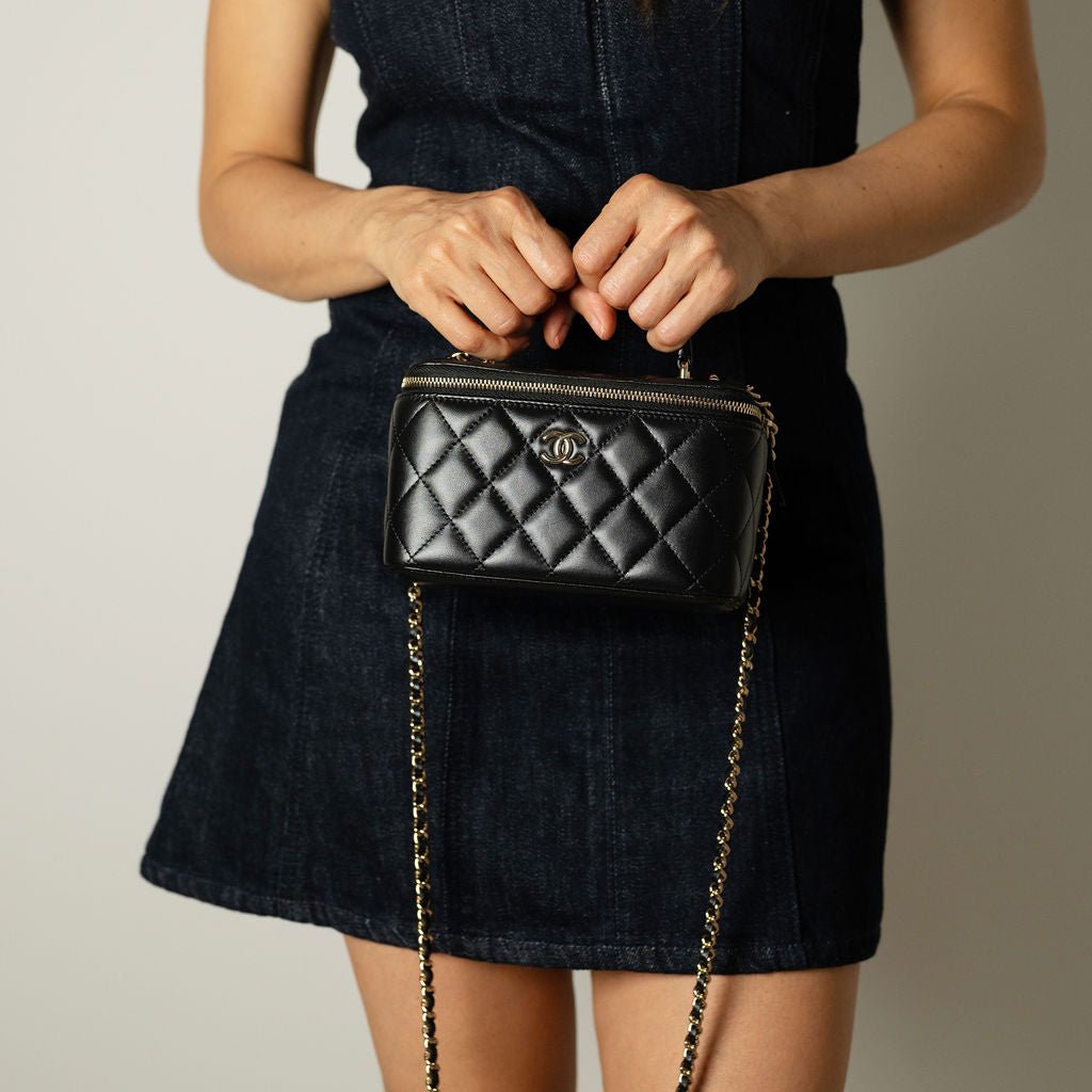 Second hand Chanel Vanity Case Small Lambskin Leather Quilted with Chain Handbag Black - Tabita Bags