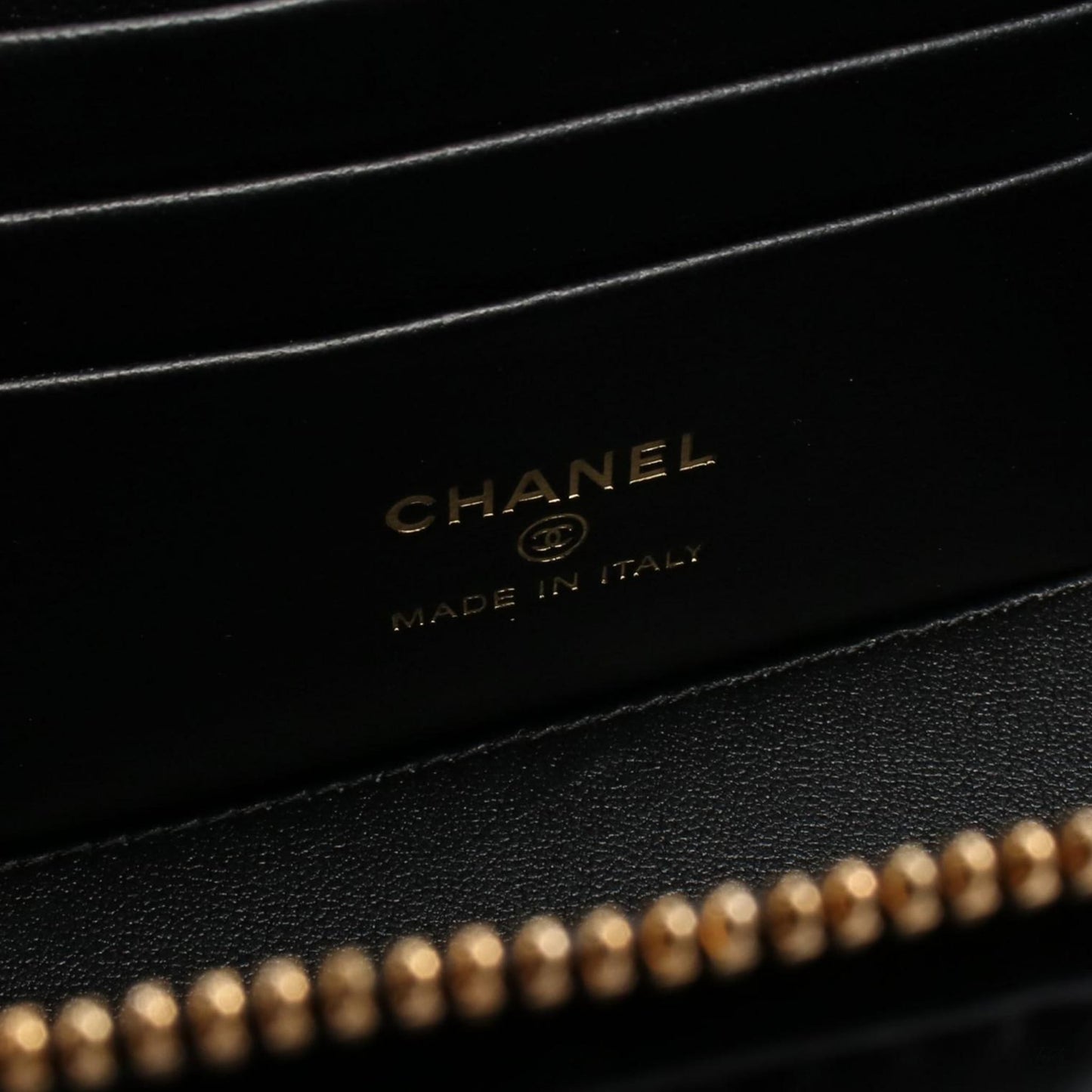 Second hand Chanel Vanity Case Small Lambskin Leather Quilted with Chain Handbag Black - Tabita Bags