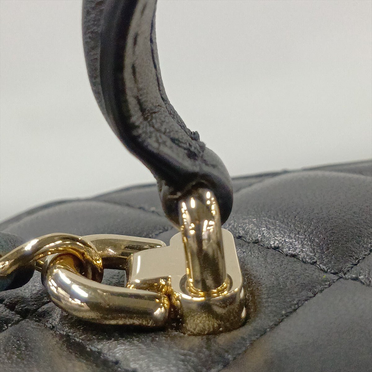 Second hand Chanel Vanity Case Small Lambskin Leather Quilted with Chain Handbag Black - Tabita Bags