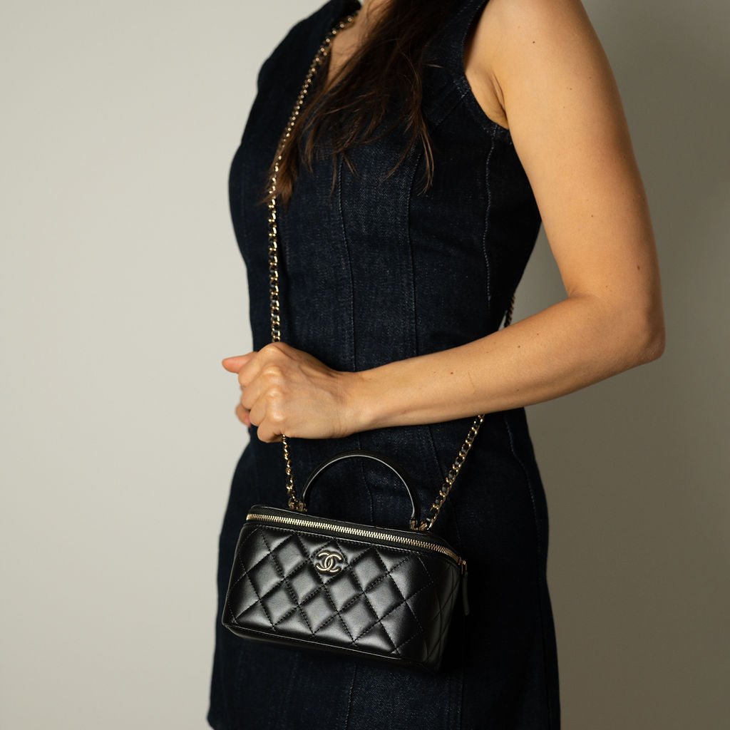 Second hand Chanel Vanity Case Small Lambskin Leather Quilted with Chain Handbag Black - Tabita Bags