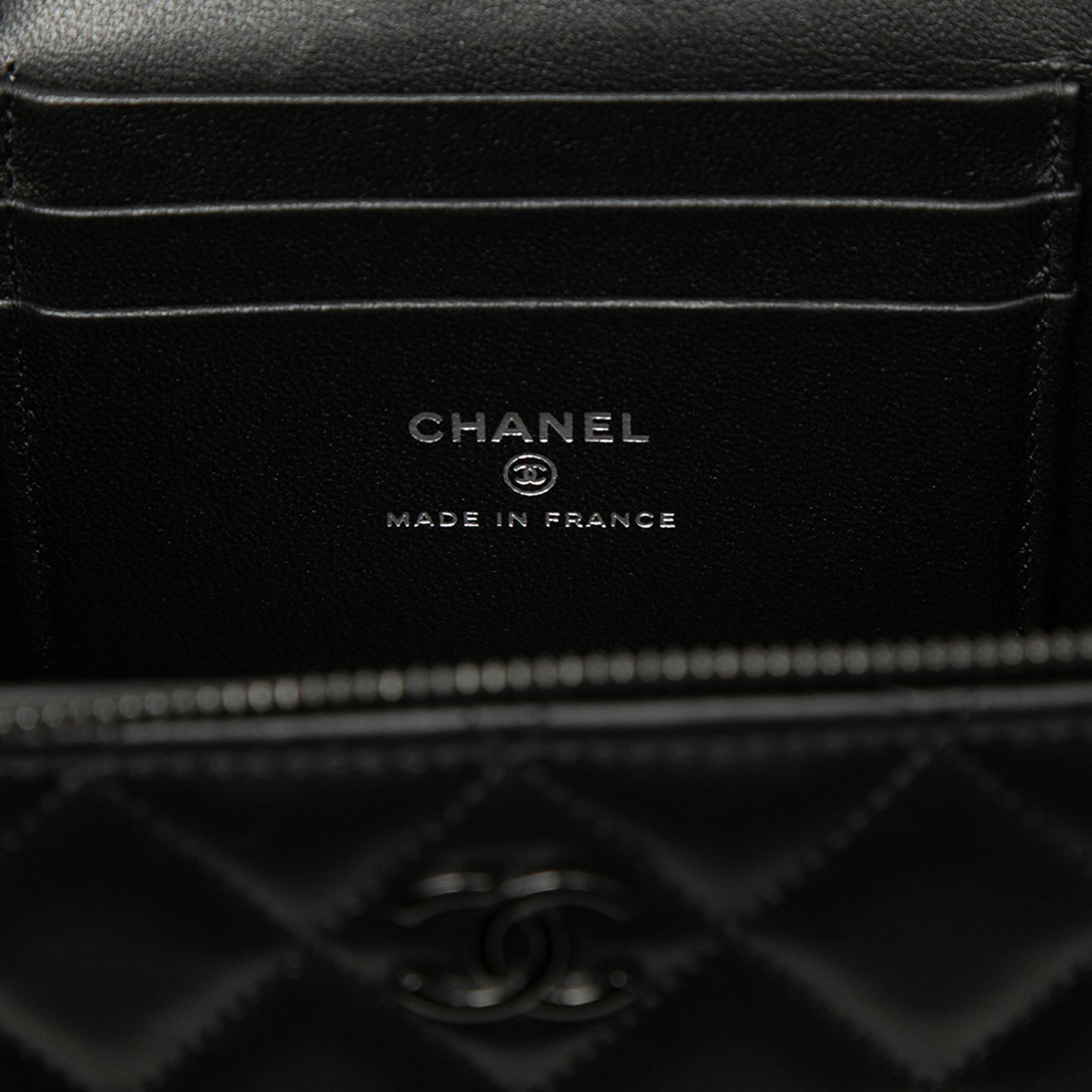 Second hand Chanel Vanity Case Small Lambskin Leather So Black Quilted with Chain Handbag Black - Tabita Bags